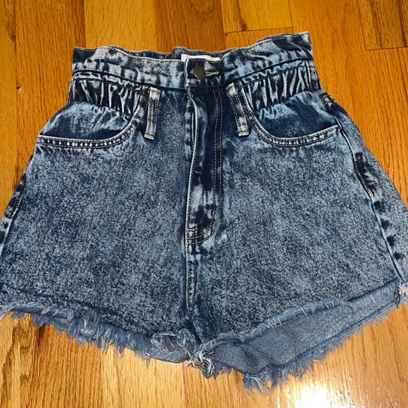 Small - Picture 1 of 1